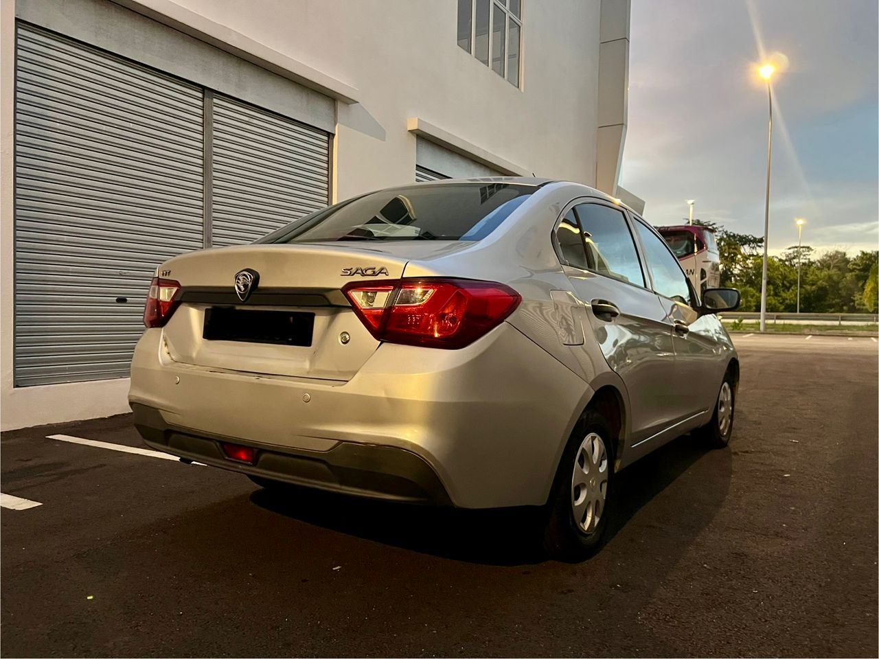 Proton Saga 2017 thumbnail 4