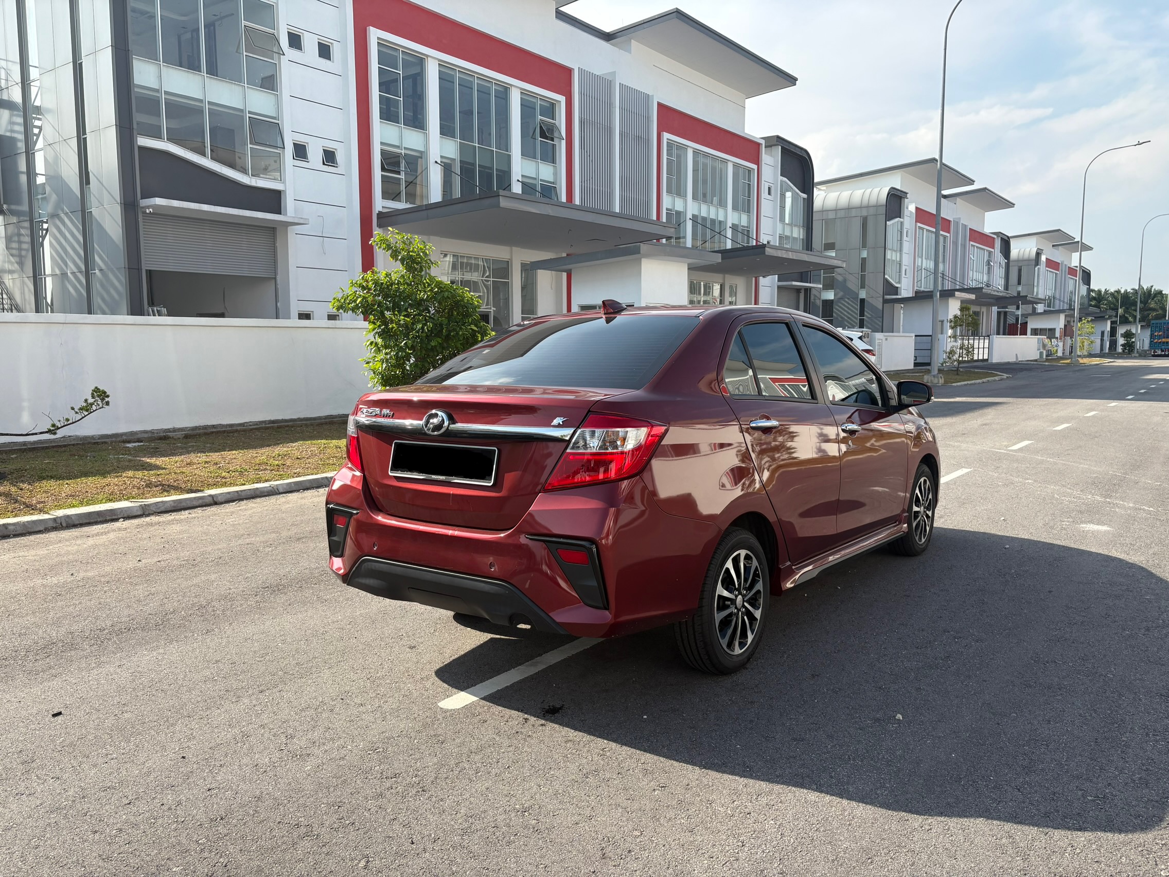 Perodua Bezza 1.3 X 2023 thumbnail 3